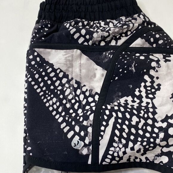 Lululemon Speed Short Static Mist Black‎ and white speckled Size 6 - Picture 9 of 9